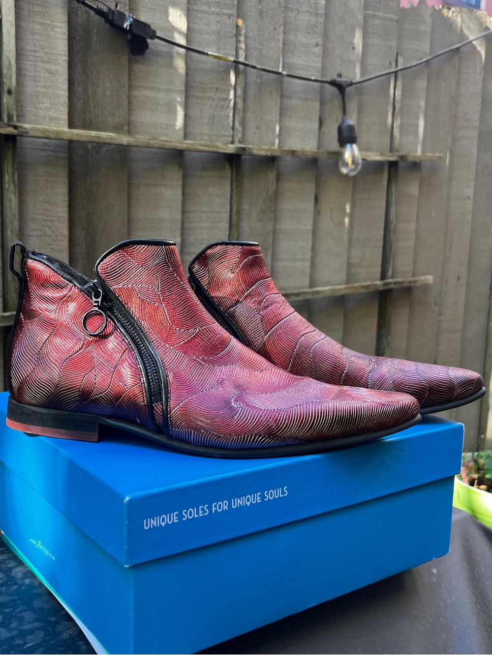 Fluevog, Tokyo "Smith": Red, M8/W10